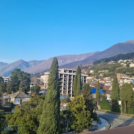 Ахра Hotel Гагра Екстериор снимка